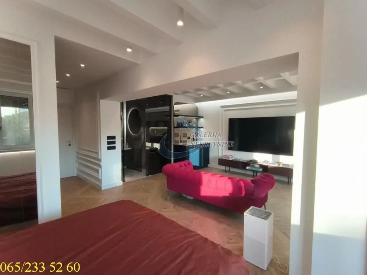 Prodaja, jednosoban stan, 38m², Stari Grad, Beograd