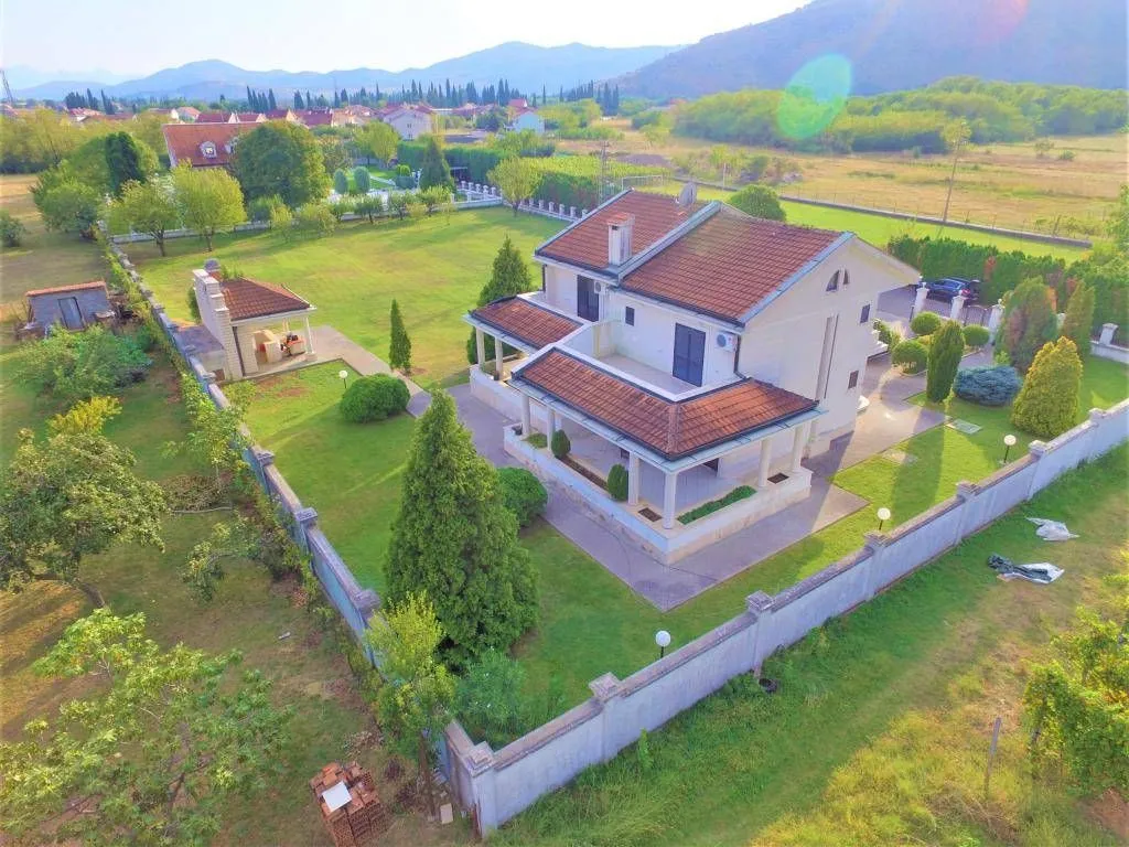 Sale, house, 320m², Podgorica, Crna Gora