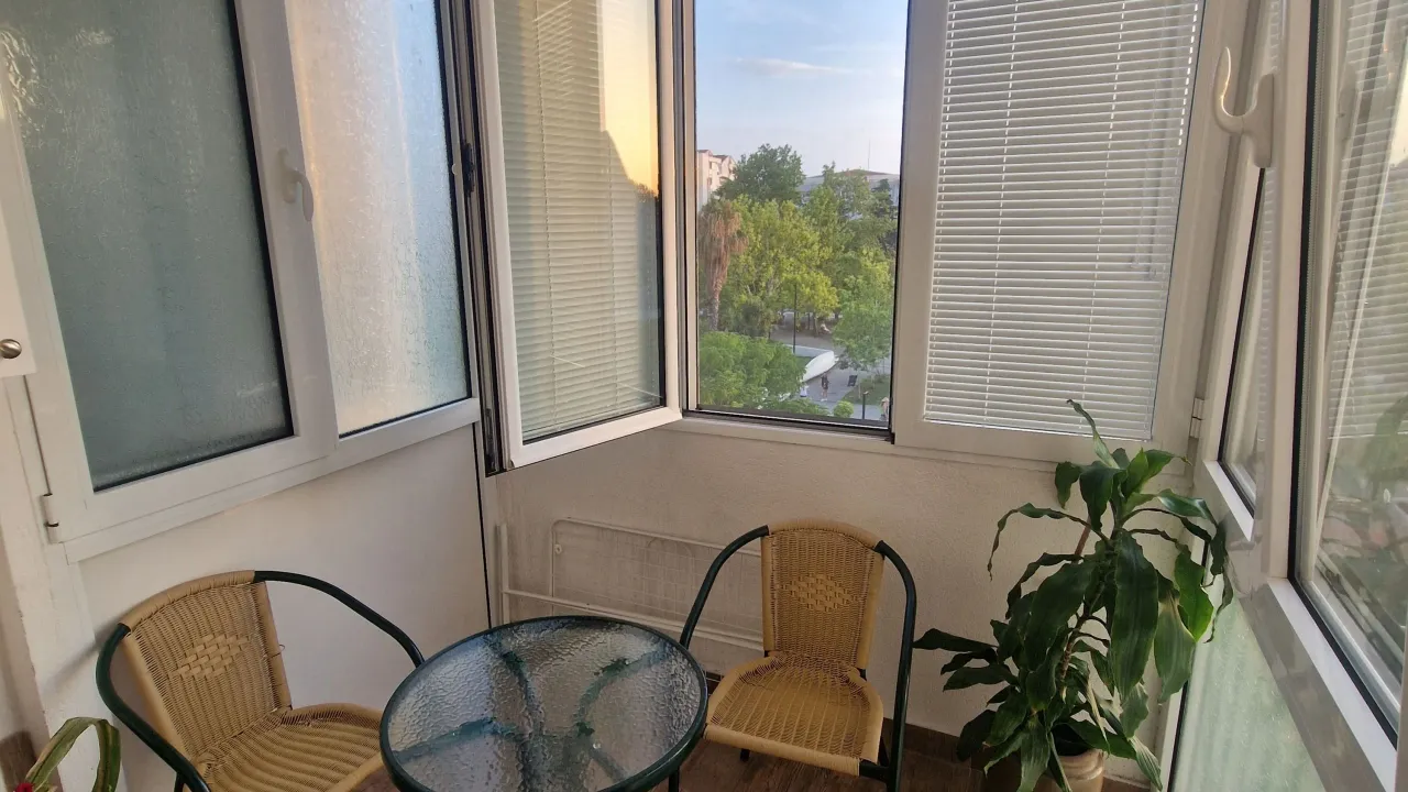 Izdavanje, jednosoban stan, 45m², Centar, Bar