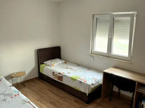 Izdavanje, dvosoban stan, 140m², Bjeliši, Bar - image 3