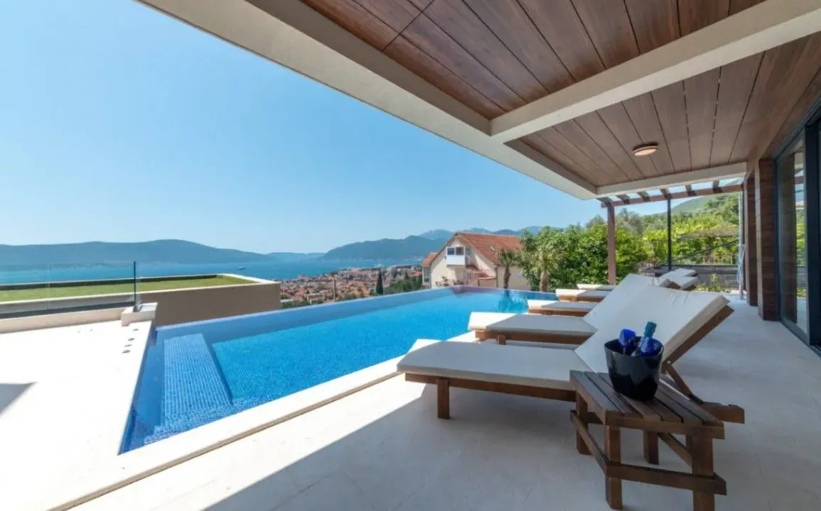 Prodaja, kuća, 490m², Mažina, Tivat