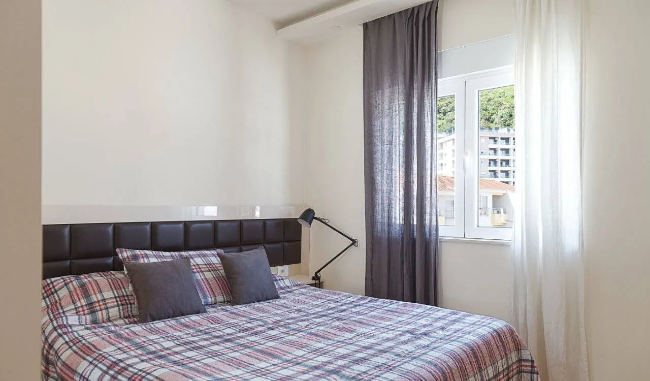 Prodaja, trosoban stan, 85m², Centar, Budva