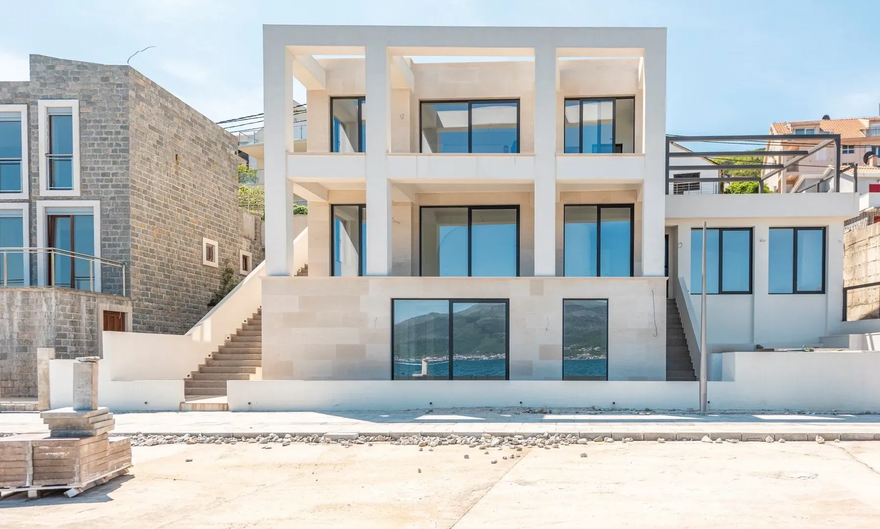 Prodaja, kuća, 225m², Bratešići, Kotor