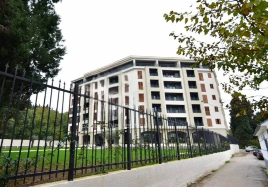 Izdavanje, jednosoban stan, 52m², Centar, Podgorica
