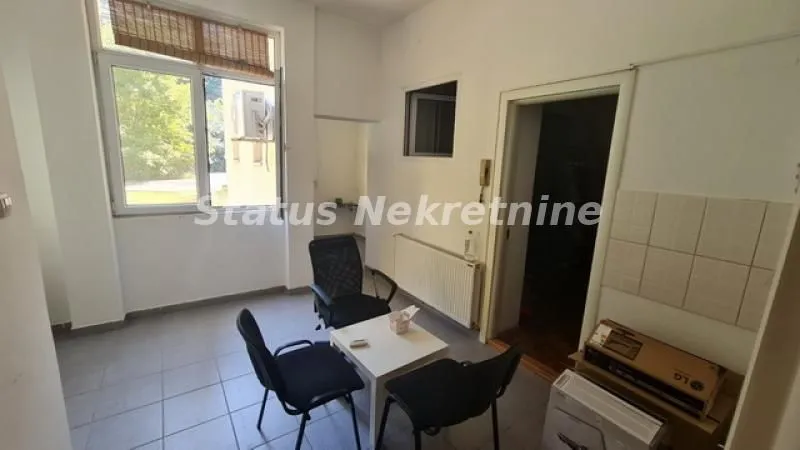 Rent, office space, 120m², Stari grad, Novi Sad