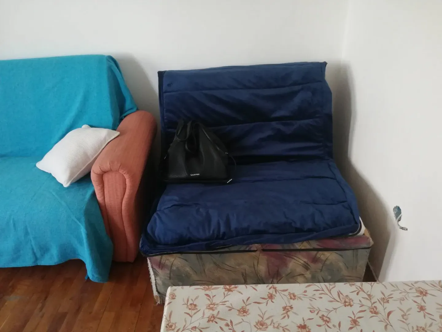Izdavanje, garsonjera, 26m², Detelinara, Novi Sad Sve Podlokacije