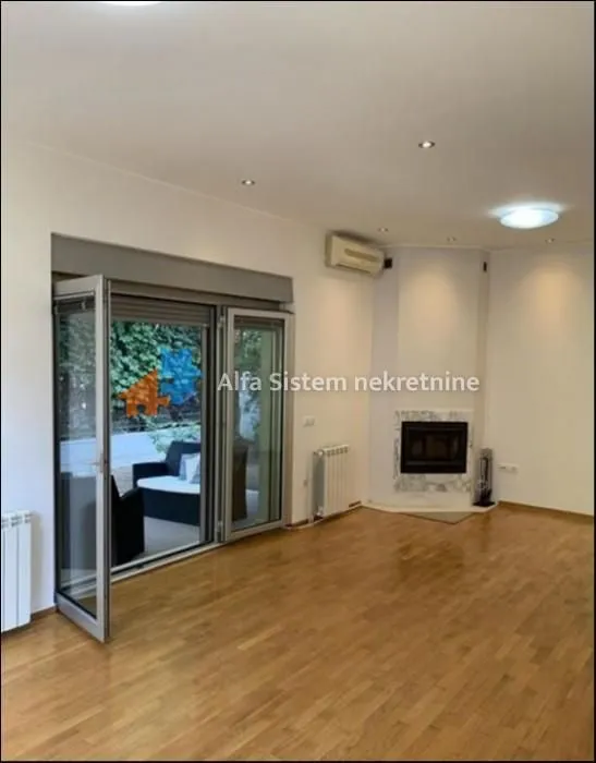 Rent, house, 220m², Senjak, Beograd