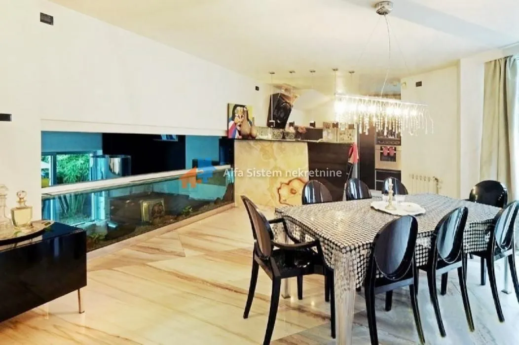 Rent, house, 365m², Uciteljsko Naselje, Zvezdara Sve Podlokacije