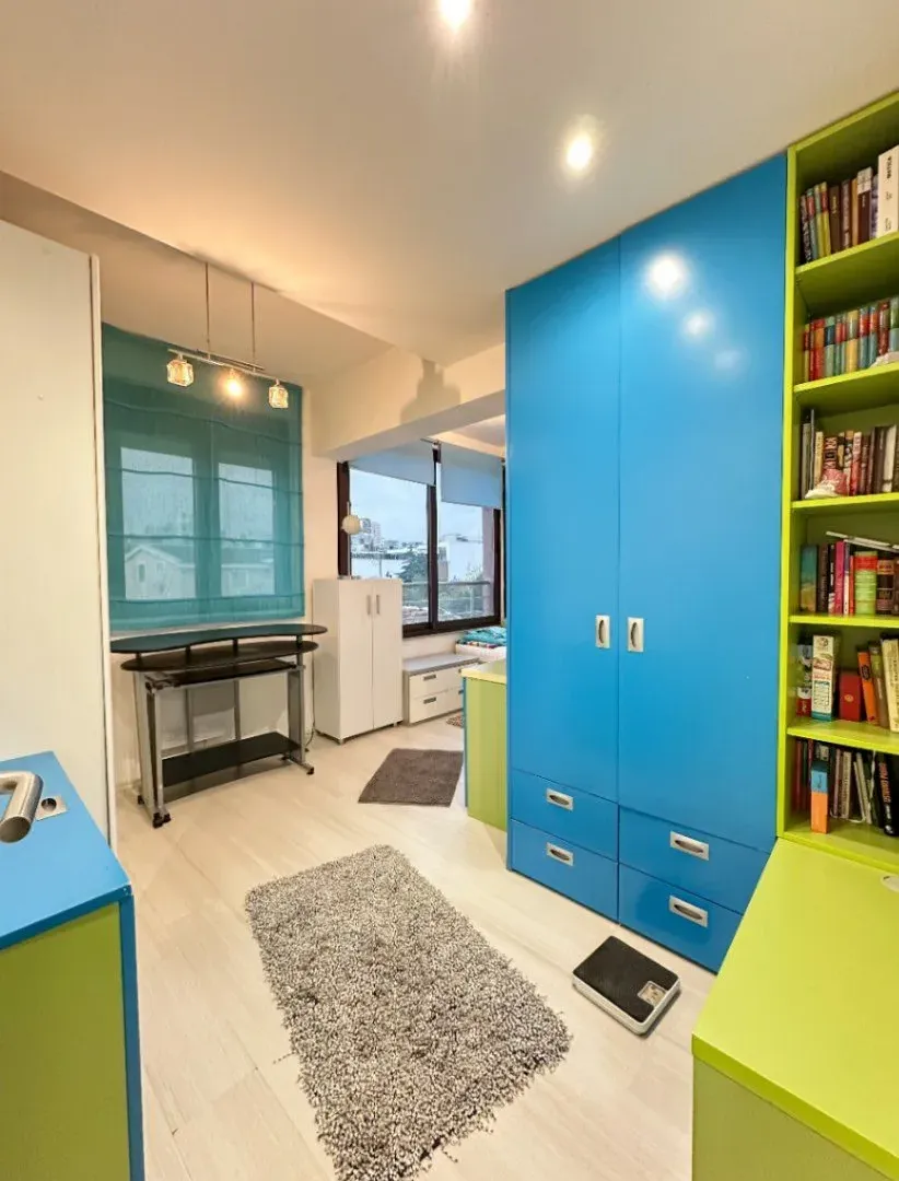 Izdavanje, trosoban stan, 120m², Dalmatinska ulica, Podgorica