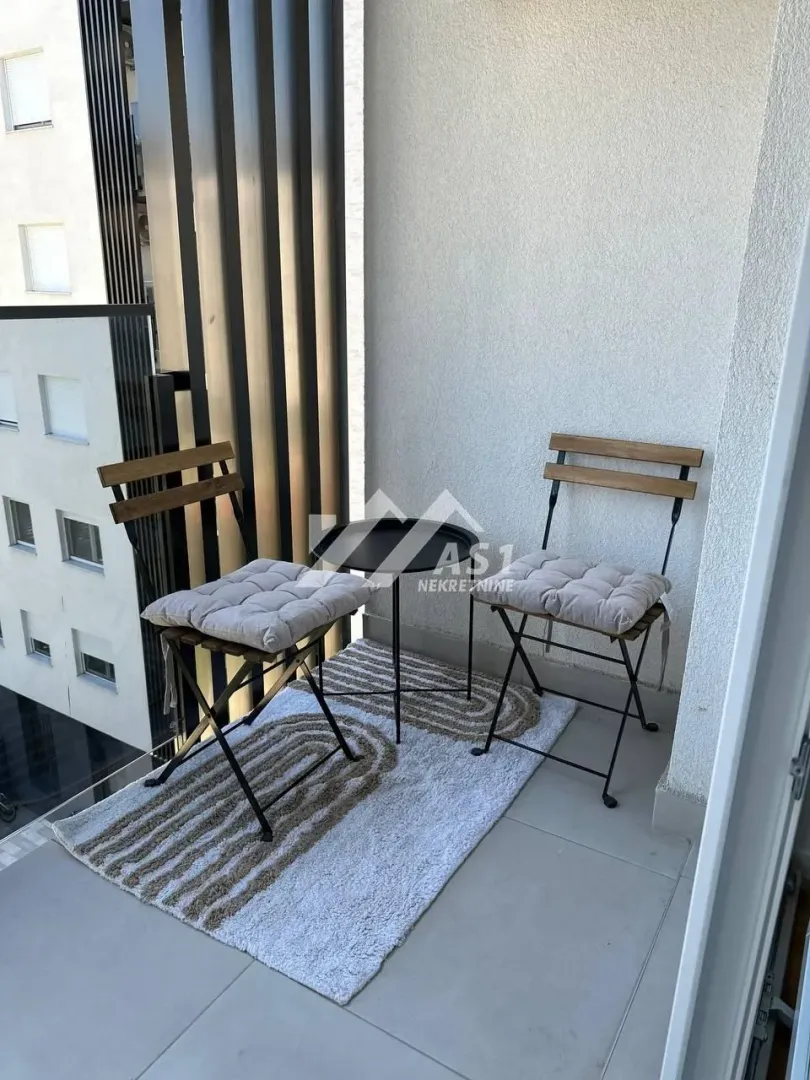Izdavanje, jednosoban stan, 37m², Novi Sad Sve Podlokacije, Novi Sad