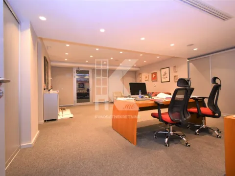 Izdavanje, poslovni prostor, 177m2, City Kvart, Podgorica Izdavanje, poslovni prostor, 177m2, City Kvart, Podgorica