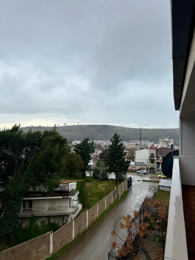 Rent, three bedroom apartment, 140m², Sutomore, Bar