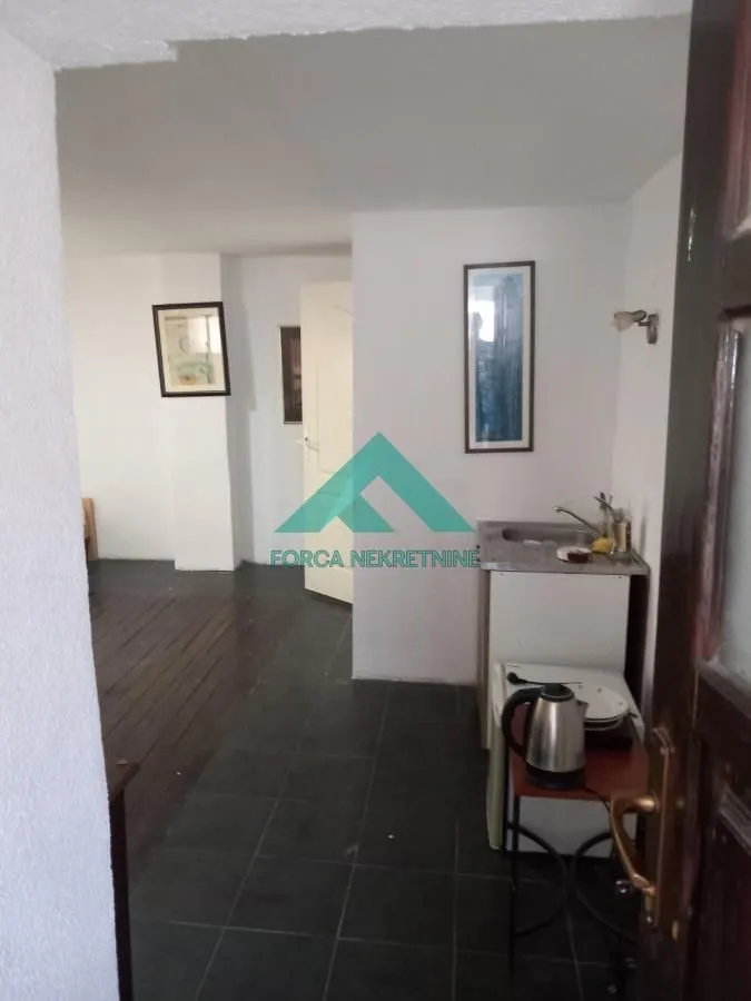 Sale, house, 120m², Mali Mokri Lug, Zvezdara Sve Podlokacije