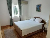 Izdavanje, kuća, 250m², Herceg Novi, Crna Gora - image 7