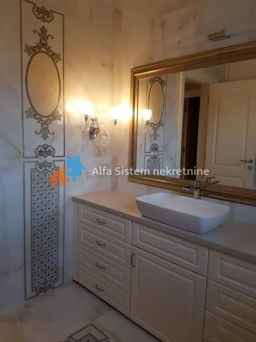 Izdavanje, stan, 215m², Savski Venac, Beograd