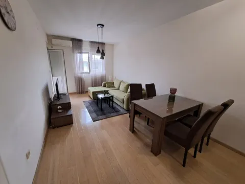 Izdavanje, stan, 45m², City Kvart, Podgorica - image 9