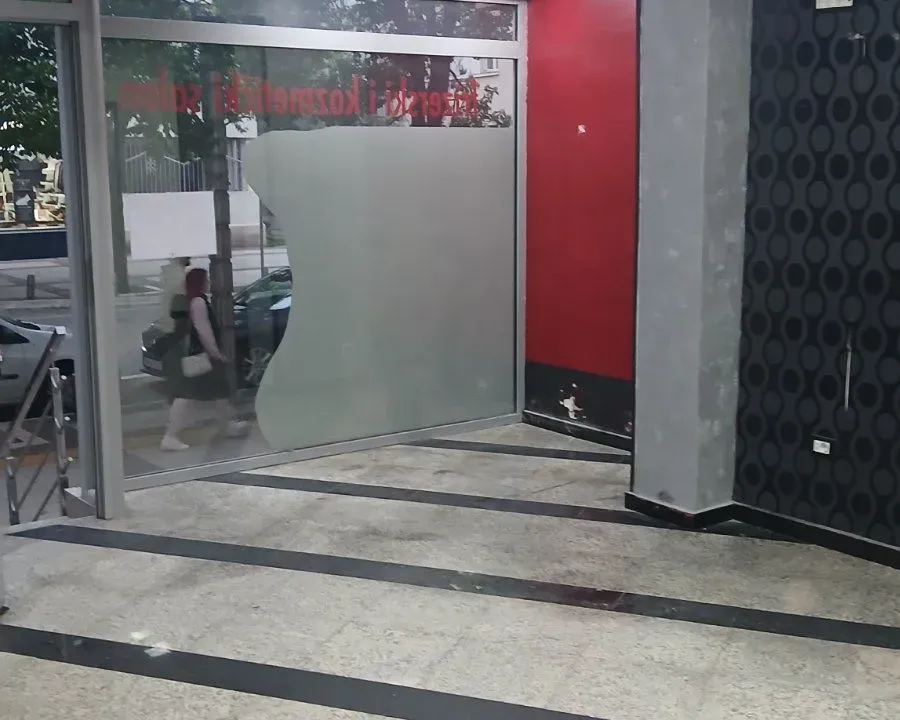 Izdavanje, poslovni prostor, 60m², Centar, Podgorica