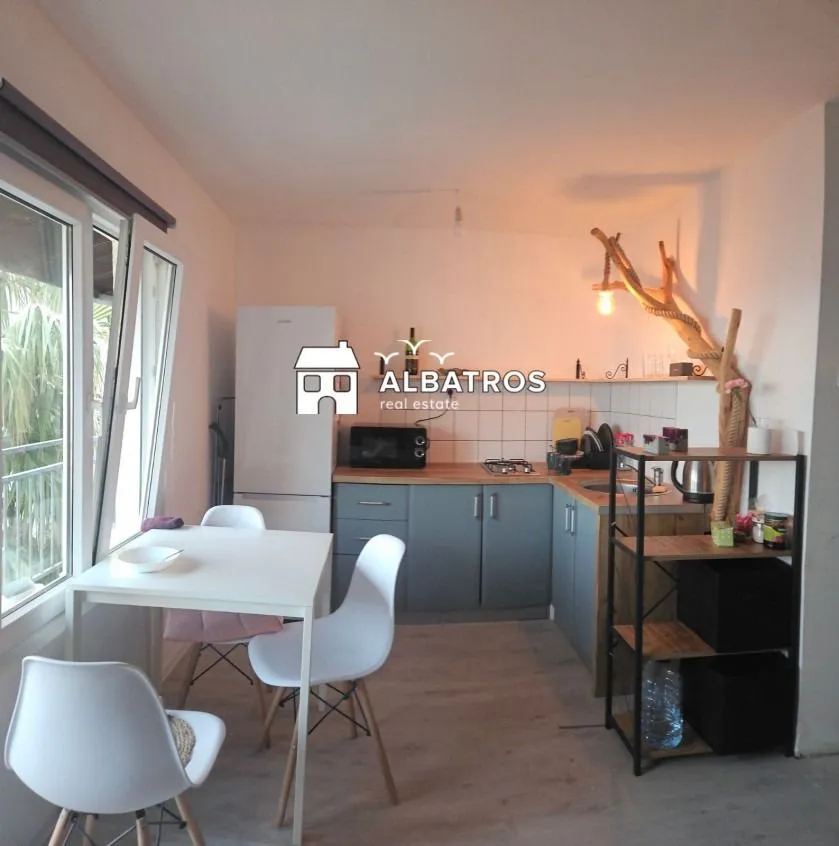 Prodaja, dvosoban stan, 42m², Šušanj, Bar