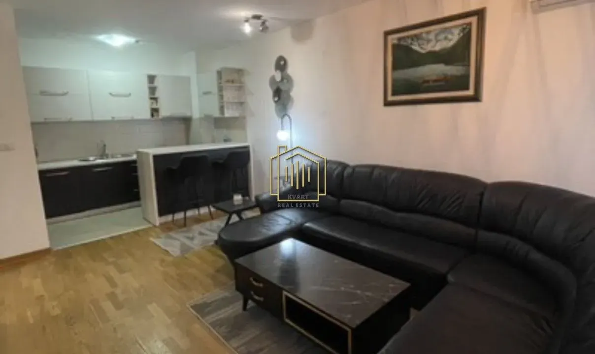 Izdavanje, dvosoban stan, 64m², City Kvart, Podgorica