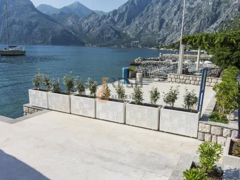 Prodaja, kuća, 170m², Kotor, Crna Gora - image 18