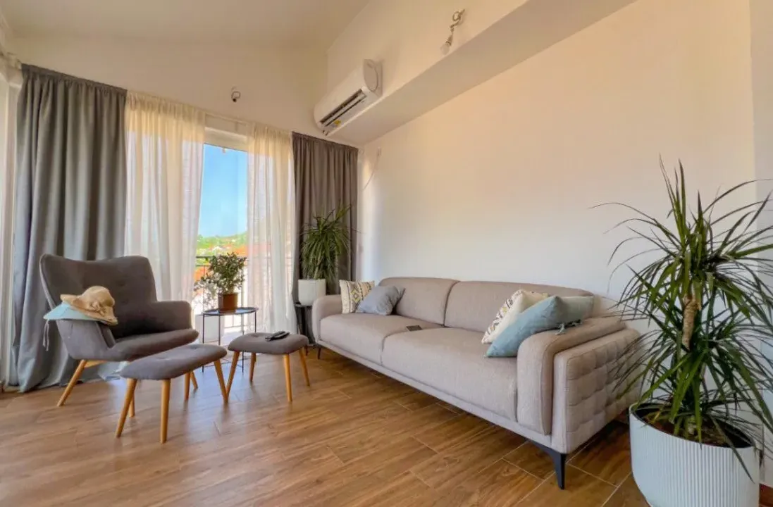 Sale, three bedroom apartment, 107m², Đenovići, Herceg Novi