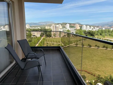 Izdavanje, dvosoban stan, 86m², Master Kvart, Podgorica - image 3