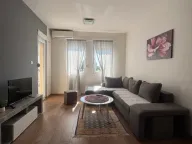 Izdavanje, dvosoban stan, 74m², City Kvart, Podgorica - image 1