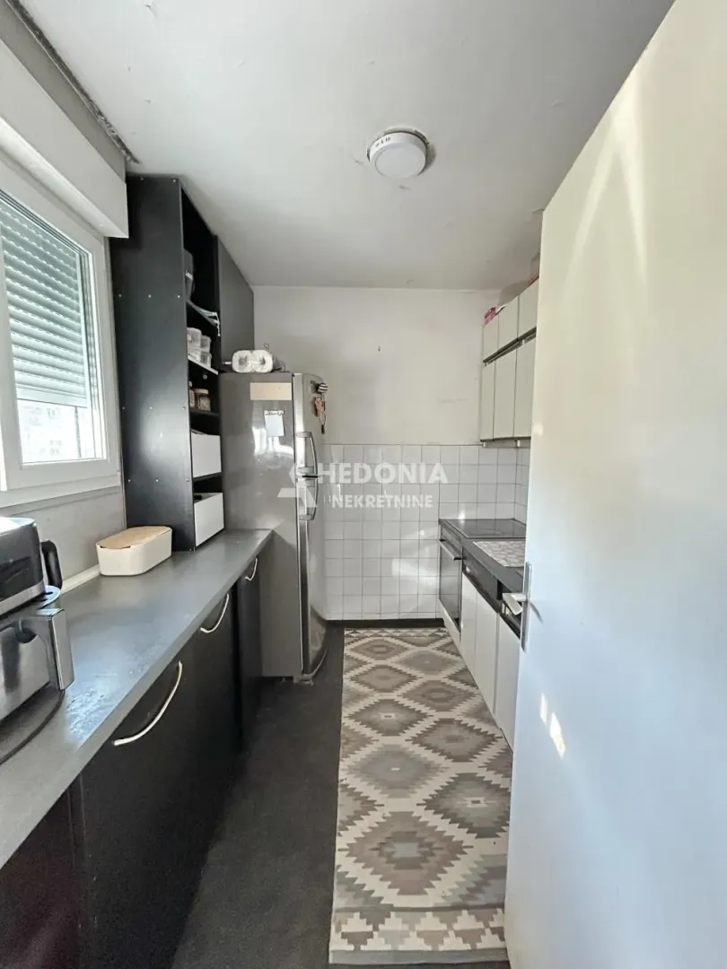 Prodaja, dvosoban stan, 75m², Novi Beograd Blok 63, Novi Beograd Sve Podlokacije
