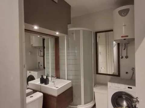 Izdavanje, dvosoban stan, 70m², Palilula Sve Podlokacije, Beograd - image 9