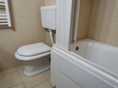 Izdavanje, jednosoban stan, 65m², Centar, Podgorica - image 3