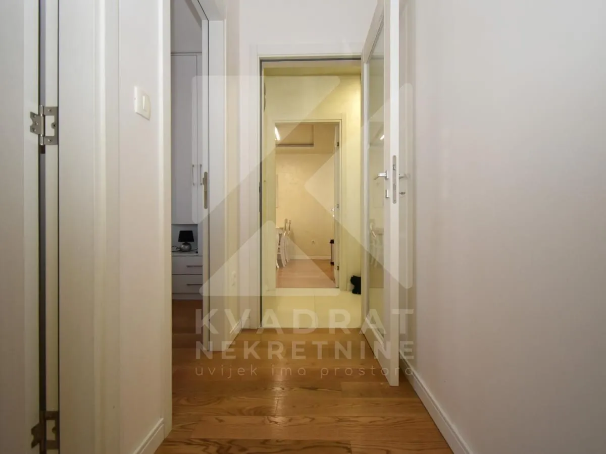 Rent, two bedroom apartment, 70m², Central Point, Podgorica