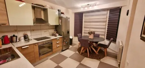 Rent, house, 200m², Centar, Podgorica - image 8