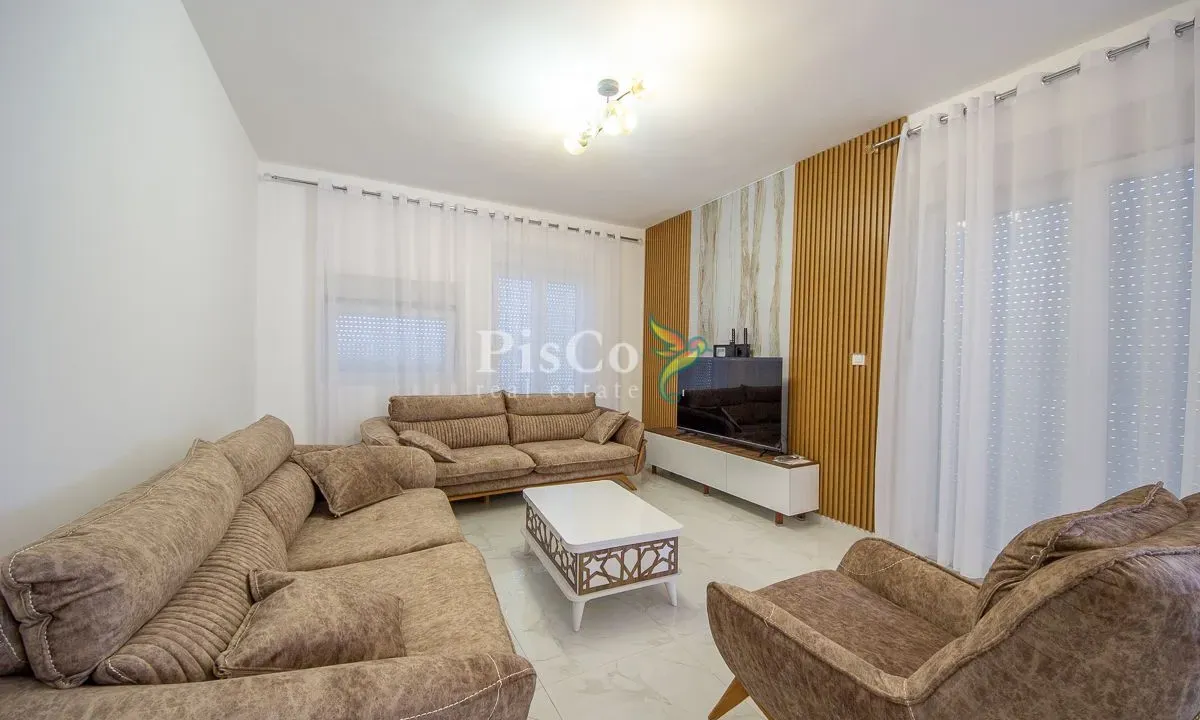 Izdavanje, dvosoban stan, 76m², Preko Morače, Podgorica