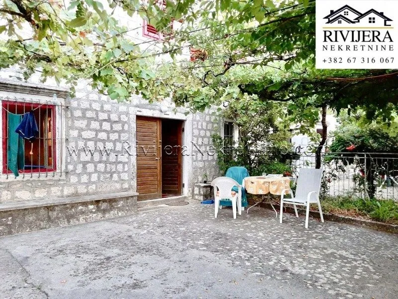 Prodaja, kuća, 160m², Dobrota, Kotor