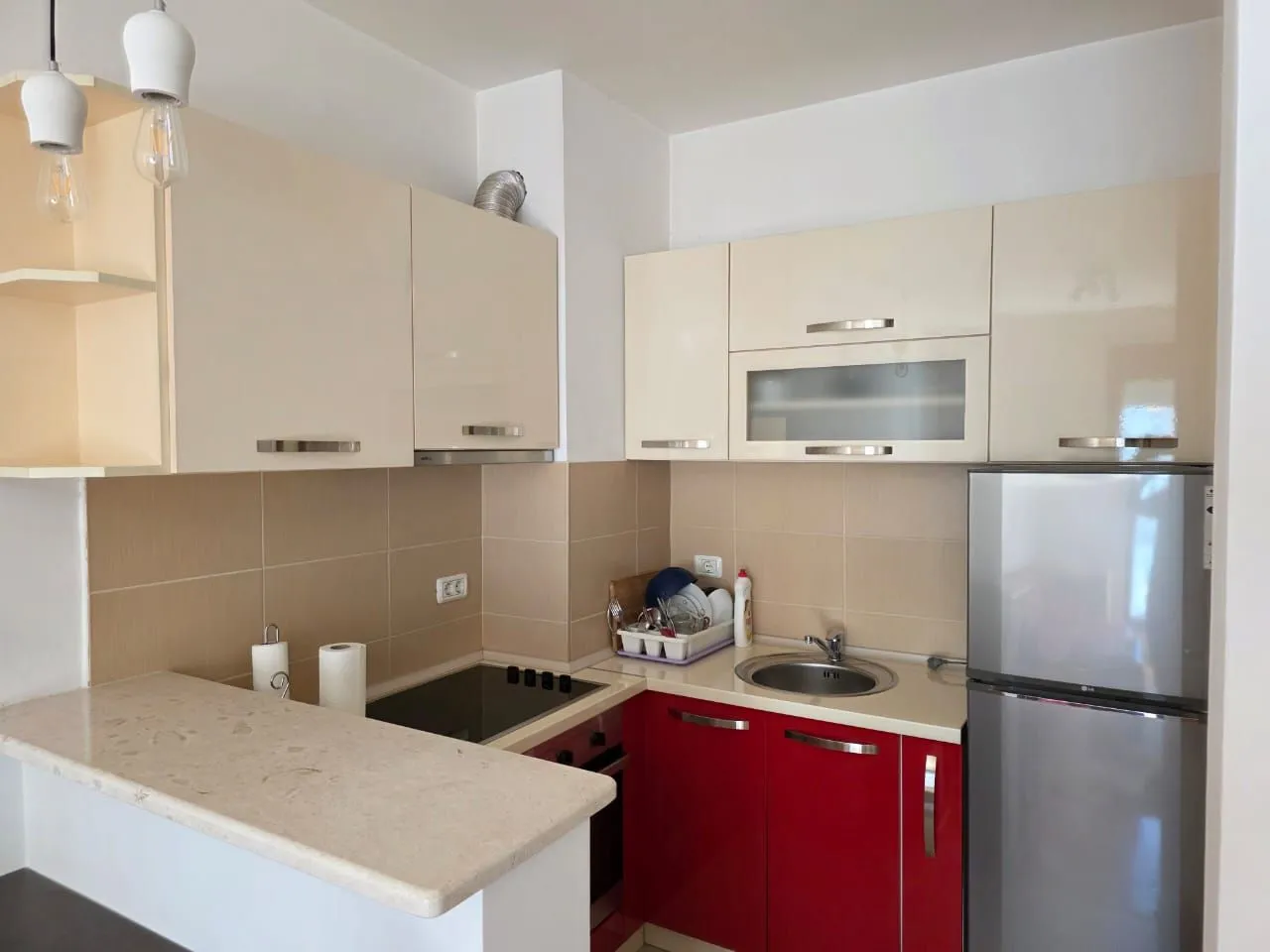 Izdavanje, jednosoban stan, 40m², Pobrežje, Podgorica
