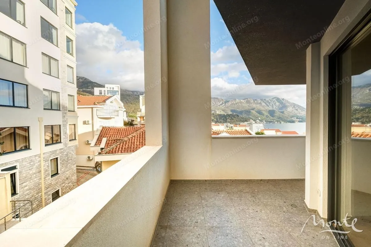 Sale, one bedroom apartment, 66m², Bečići, Budva