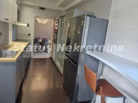 Izdavanje, četvorosoban stan, 116m², Novi Sad, Srbija - image 20