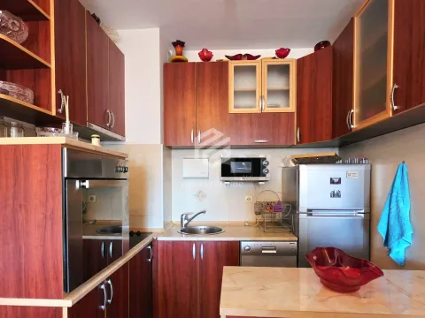 Izdavanje, dvosoban stan, 55m², Stari Aerodrom, Podgorica - image 5