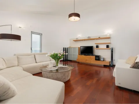 Prodaja, dvosoban stan, 84m², Dobrota, Kotor - image 5