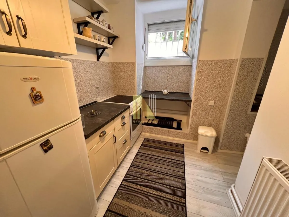 Prodaja, dvosoban stan, 48m², Centar, Novi Sad