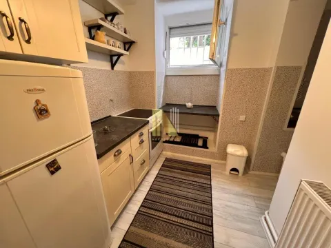Prodaja, dvosoban stan, 48m², Centar, Novi Sad - image 5