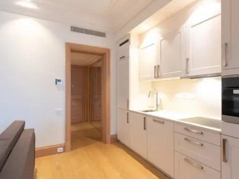 Prodaja, jednosoban stan, 77m², Porto Montenegro, Tivat - image 3