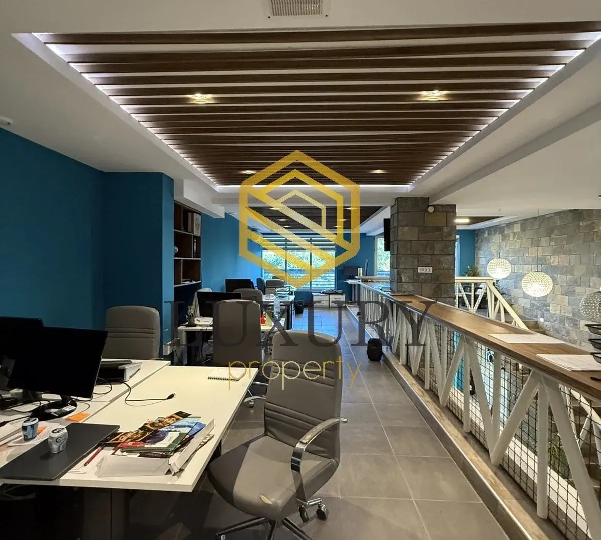 Izdavanje, poslovni prostor, 180m², 1 maj, Podgorica