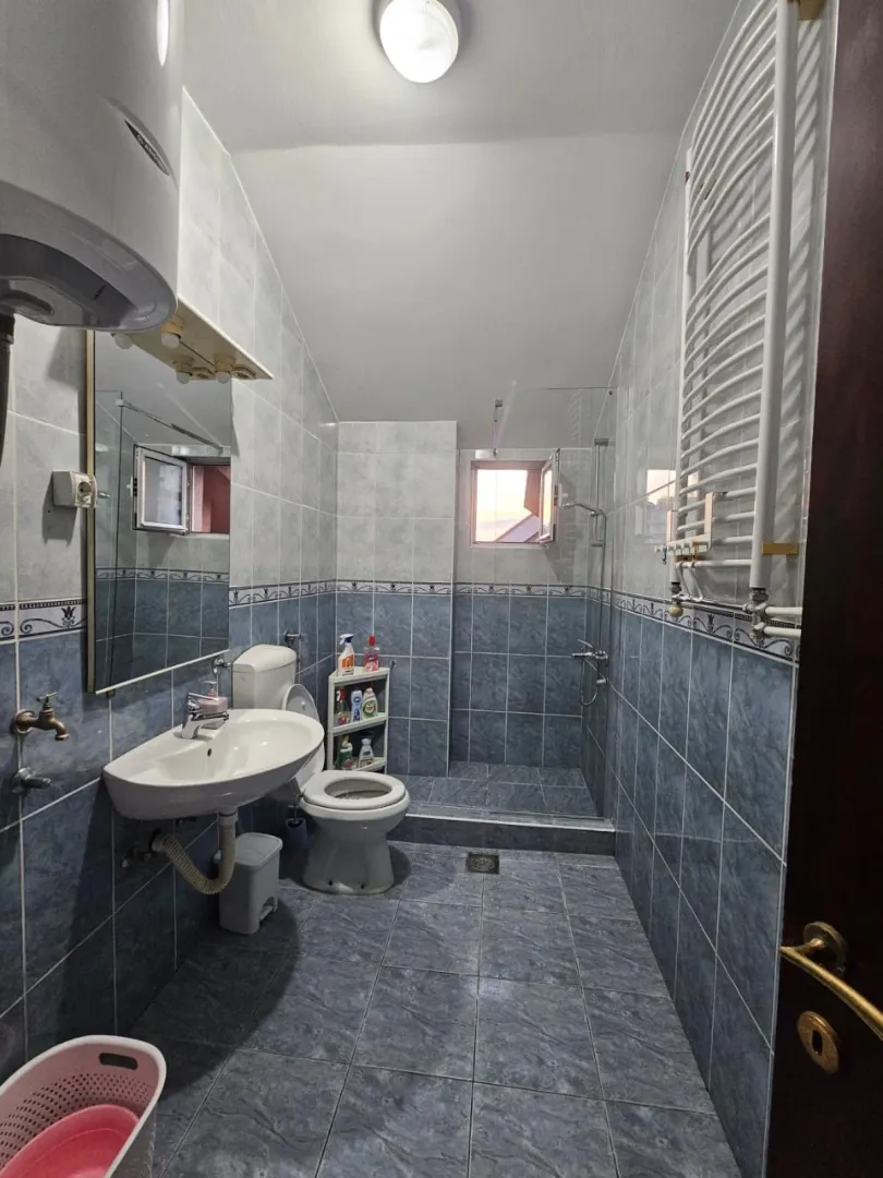 Rent, four bedroom apartment, 150m², Stari Aerodrom, Podgorica