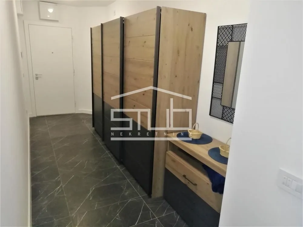 Izdavanje, dvosoban stan, 60m², Novi Beograd Blok 63, Novi Beograd Sve Podlokacije