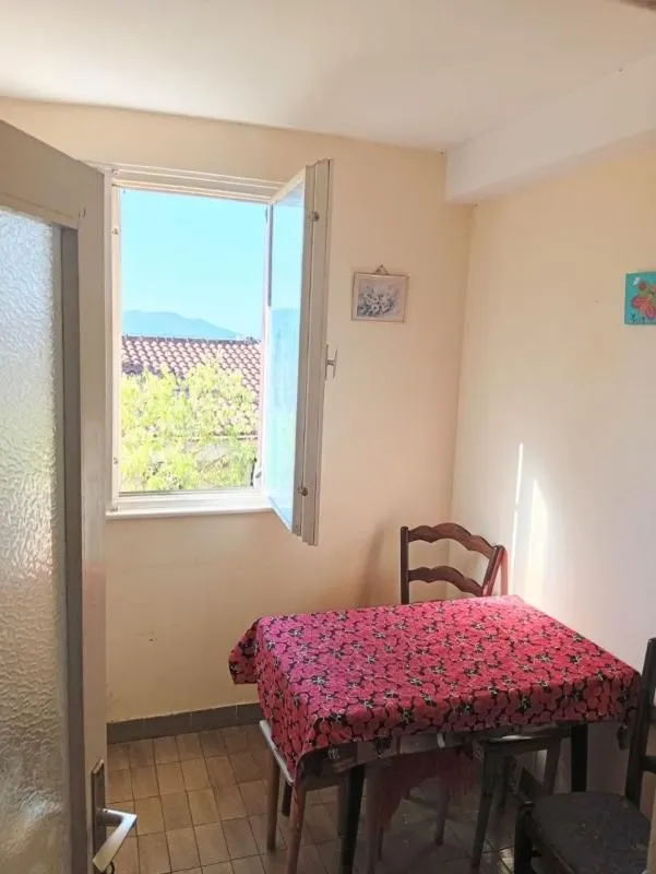 Prodaja, jednosoban stan, 38m², Herceg Novi, Crna Gora