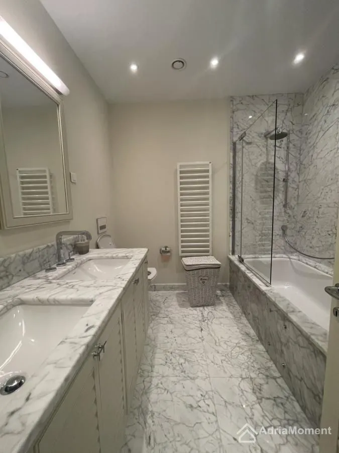 Prodaja, dvosoban stan, 115m², Porto Montenegro, Tivat