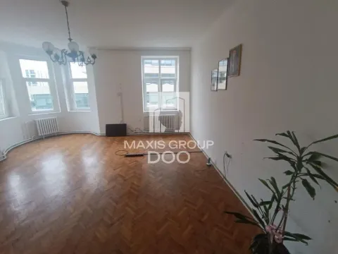 Izdavanje, poslovni prostor, 86m², Savski Venac, Beograd