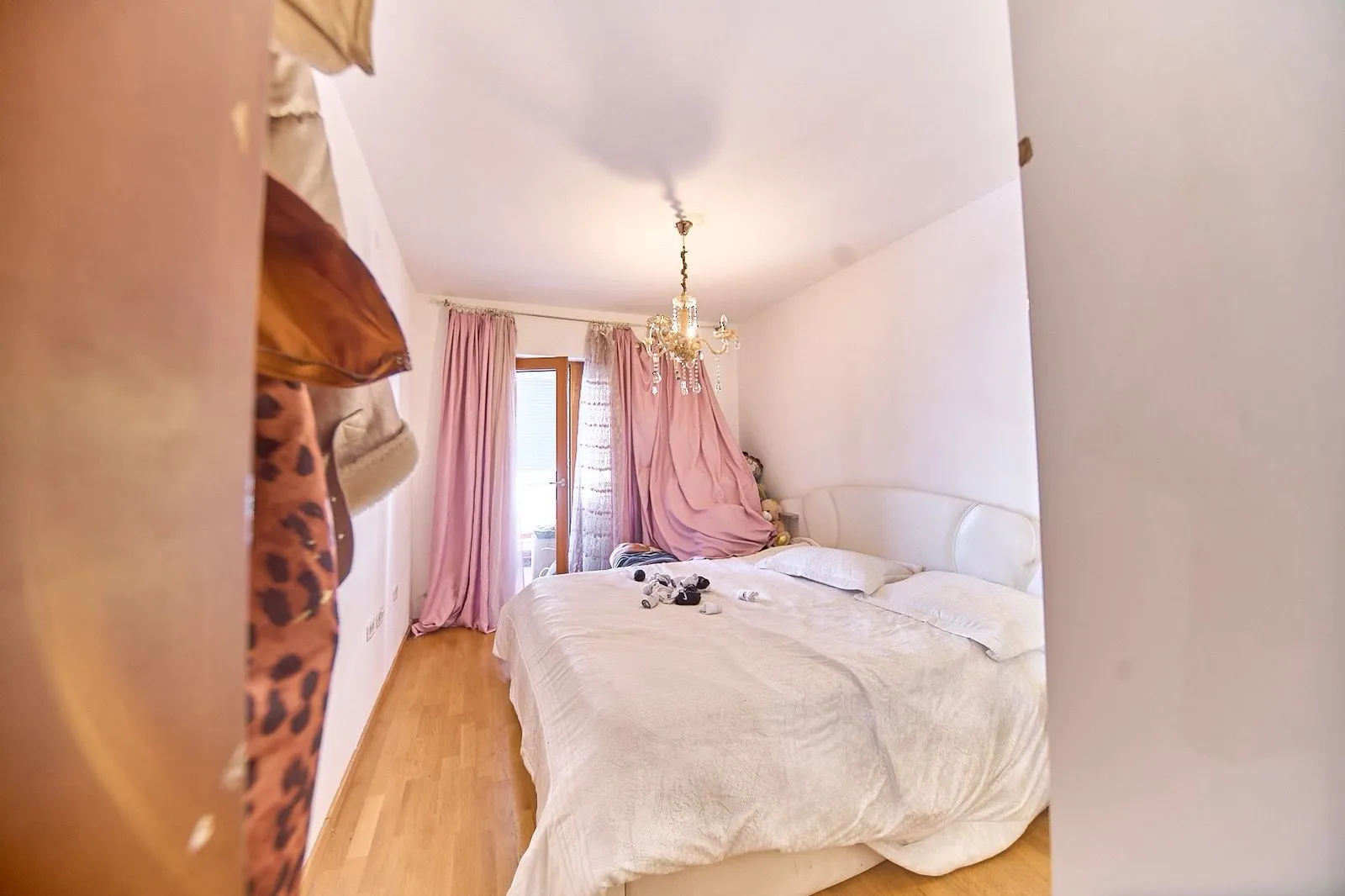 Prodaja, trosoban stan, 120m², Tološka šuma, Podgorica