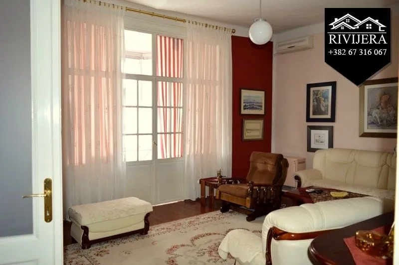 Prodaja, četvorosoban stan, 177m², Centar, Herceg Novi